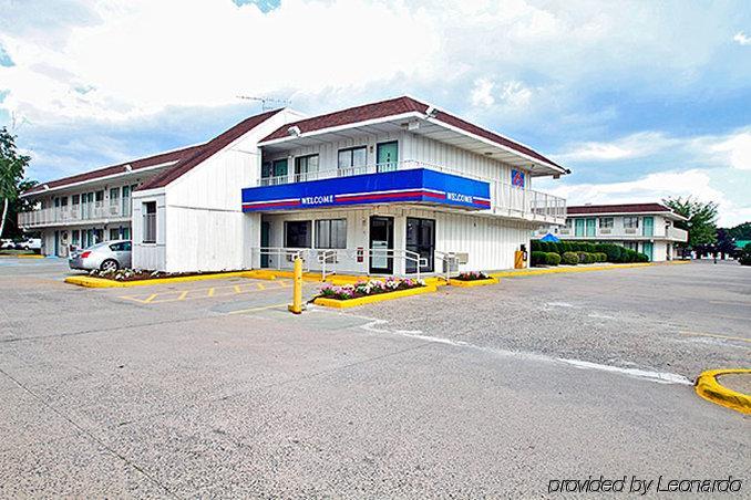 Motel 6-Windsor Locks, Ct - Hartford Bagian luar foto