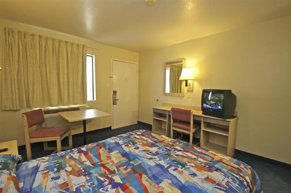 Motel 6-Windsor Locks, Ct - Hartford Ruang foto